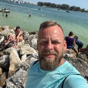 Meet your Posher, Greg